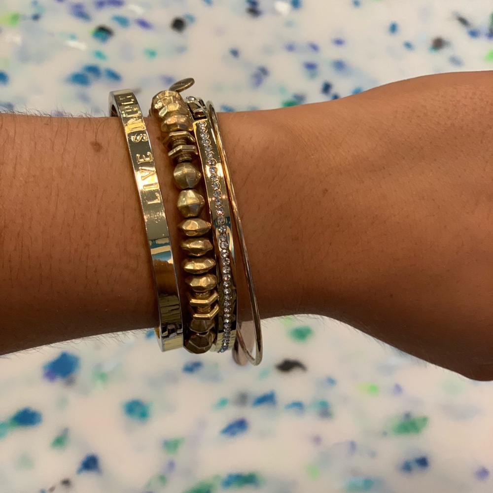 Stella & Dot gold Nicholette stretch bracelet